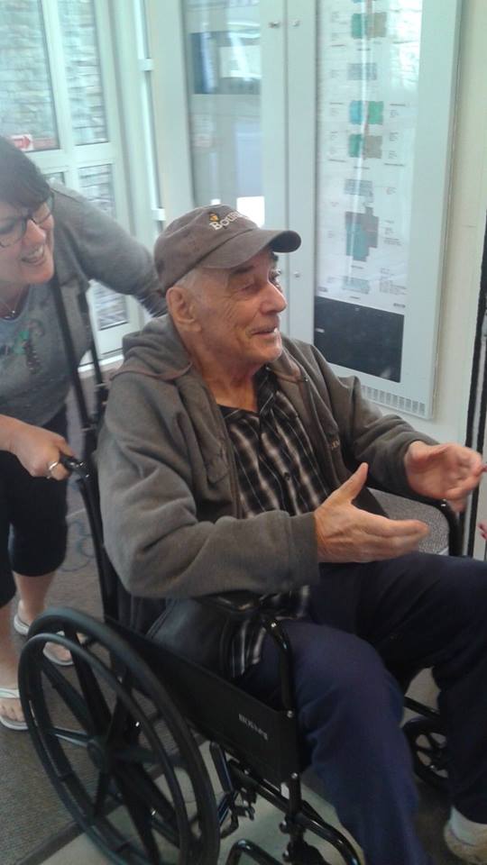  Wolfram Gottschalk was overcome with joy as he was reunited with his wife Anita after eight months living in separate nursing homes