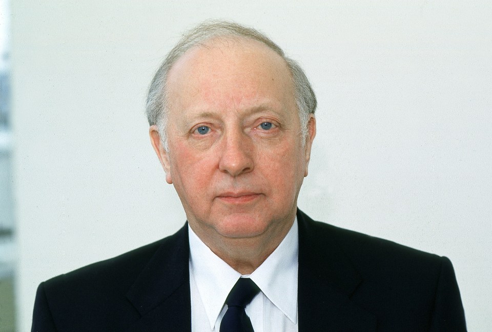  Arthur Scargill is accusing Theresa May of 'betraying' Brexit voters with her Florence speech