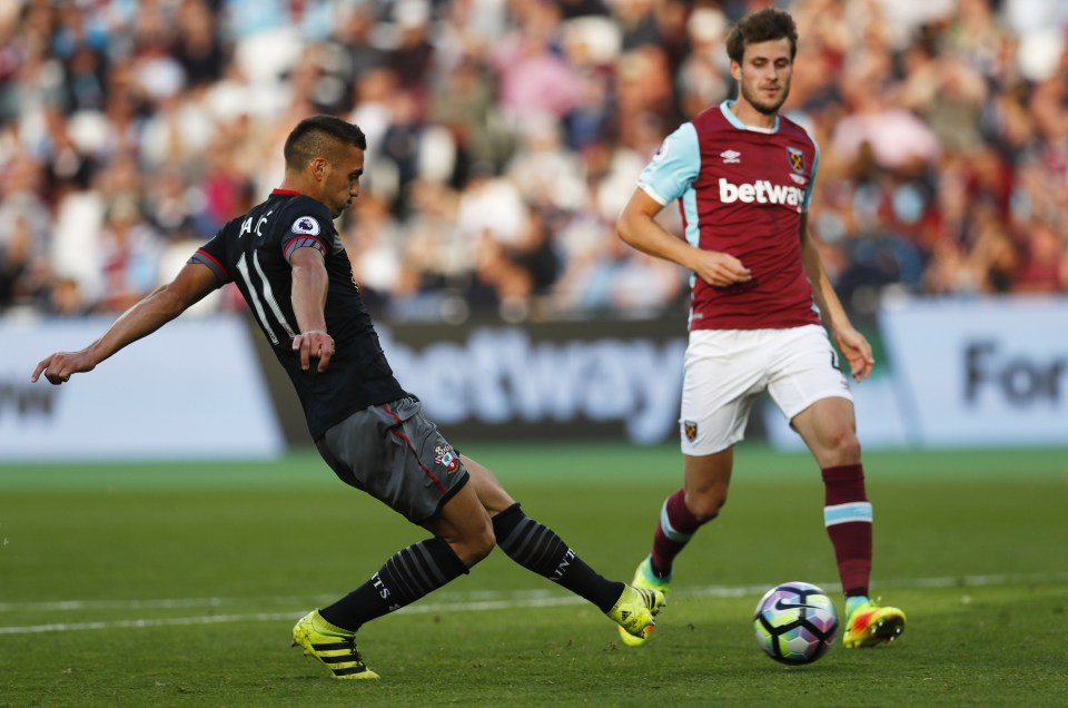  Dusan Tadic scores the second for Southampton to put the game to bed