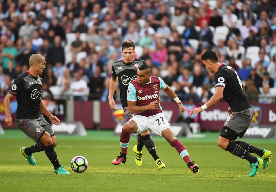  Players like Dimitri Payet could not sparkle again for the Hammers as they were thumped