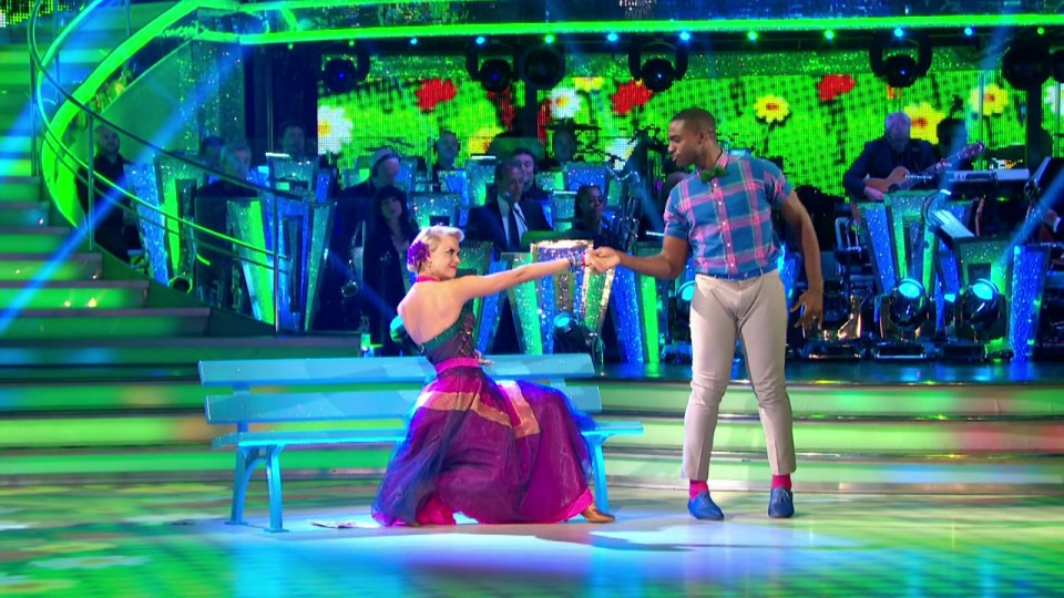  Strictly star Ore's tight trousers caught the attention of fans