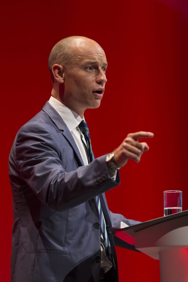  Remainer Stephen Kinnock has told Labour the party has to learn lessons about controls on immigration