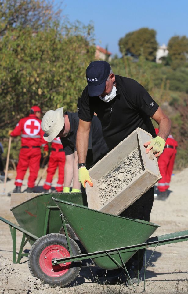  Officers during their second day of excavations