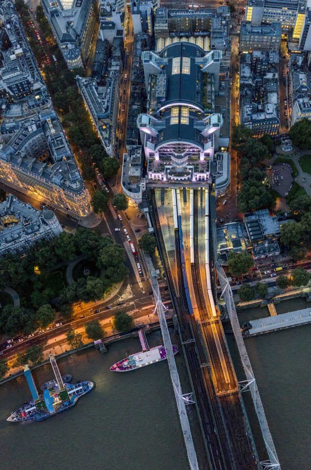  The art deco Charing Cross Station looks spectacular as seen from above with its platforms projecting out over the river