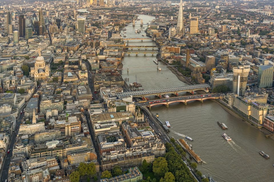  Jeffrey Milstein captured these stunning images through the door of a helicopter hovering over central London