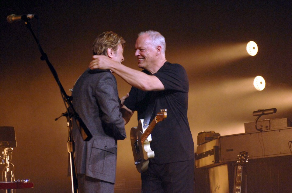  The Sherlock star crashed the gig while David Gilmour performed the Pink Floyd classic Comfortably Numb