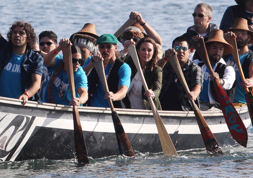  The Duke and Duchess rowed in time to the beat of a pacer's drum