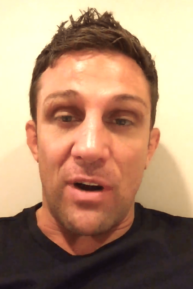  Alex Reid has pleaded with his fans to help him raise money to buy blankets for refugees