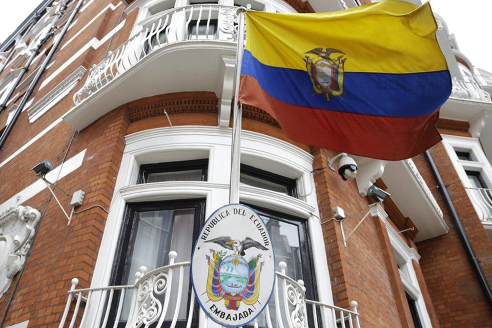  Ecuador's embassy admitted to restricting Assange's web access