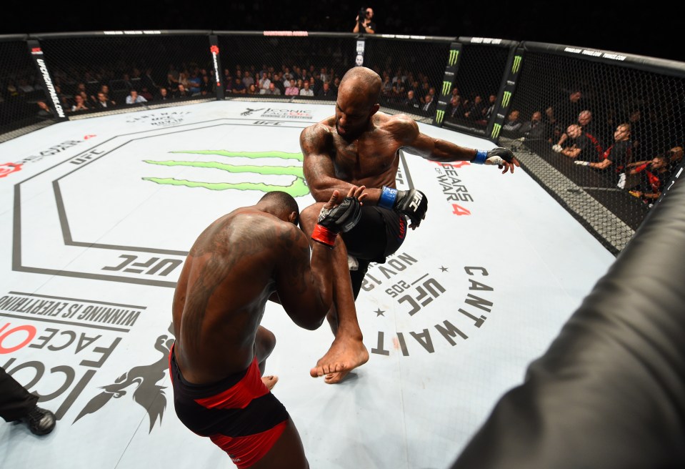  Kneesy does it: Jimi Manuwa lands flush on Ovince St-Preux