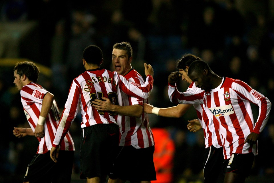  Southampton players rejoice after scoring against Millwall in League One