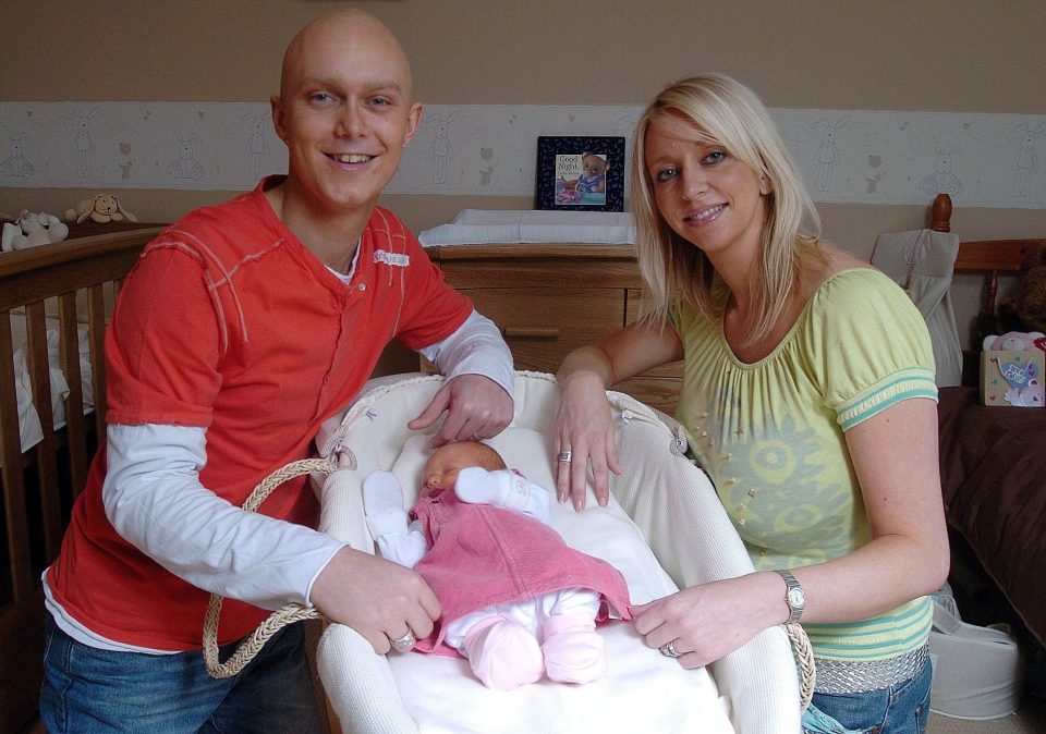 The late Paul Hunter hada loving family with wife Lindsey and daughter Evie