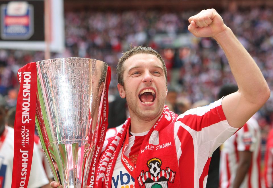  Rickie Lambert is overjoyed as Southampton win St Johnstone's Paint Trophy