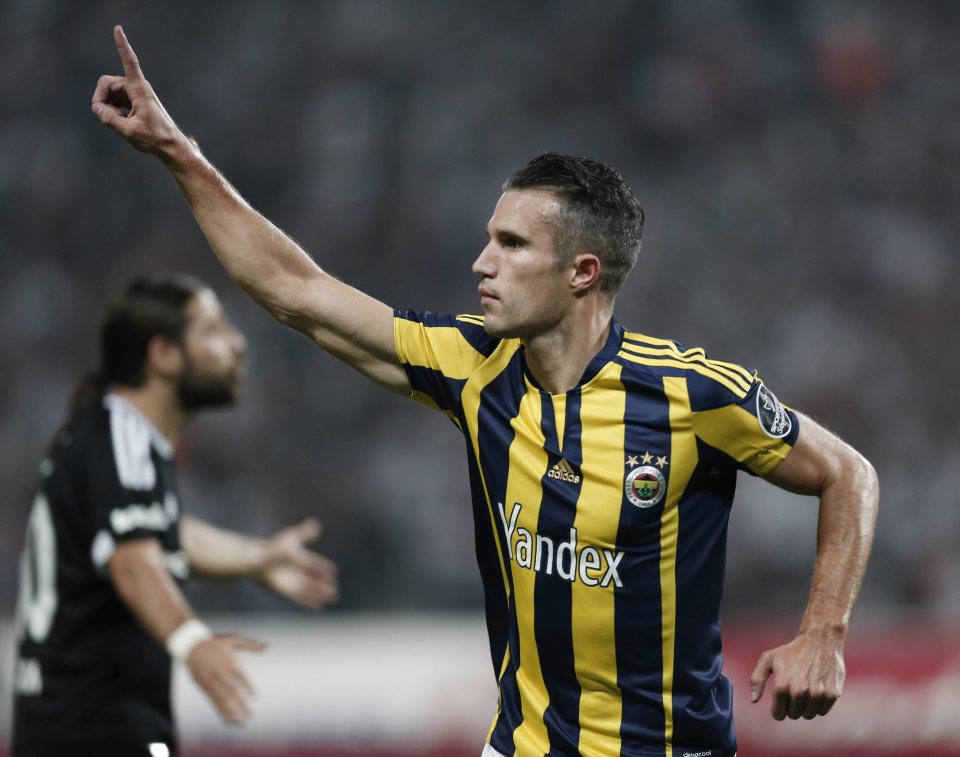  Robin van Persie says it will be special to play at home when he returns to United with Fenerbahce