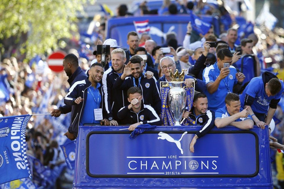  Leicester parade Premier League trophy on open top bus