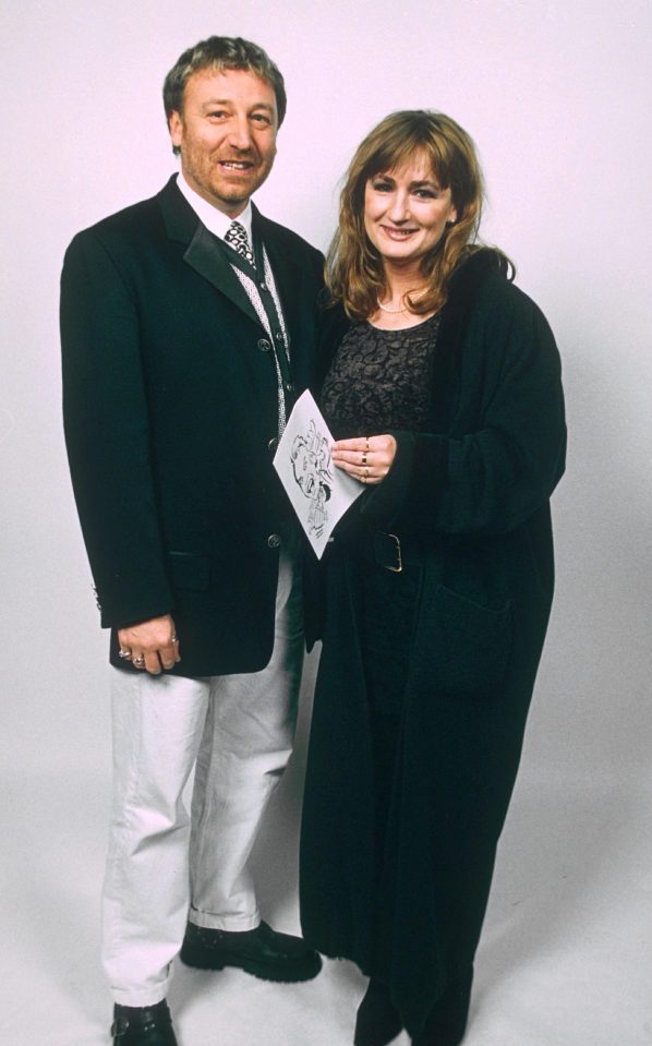  Hook and Aherne tied the knot in Las Vegas in 1994 before divorcing three years later