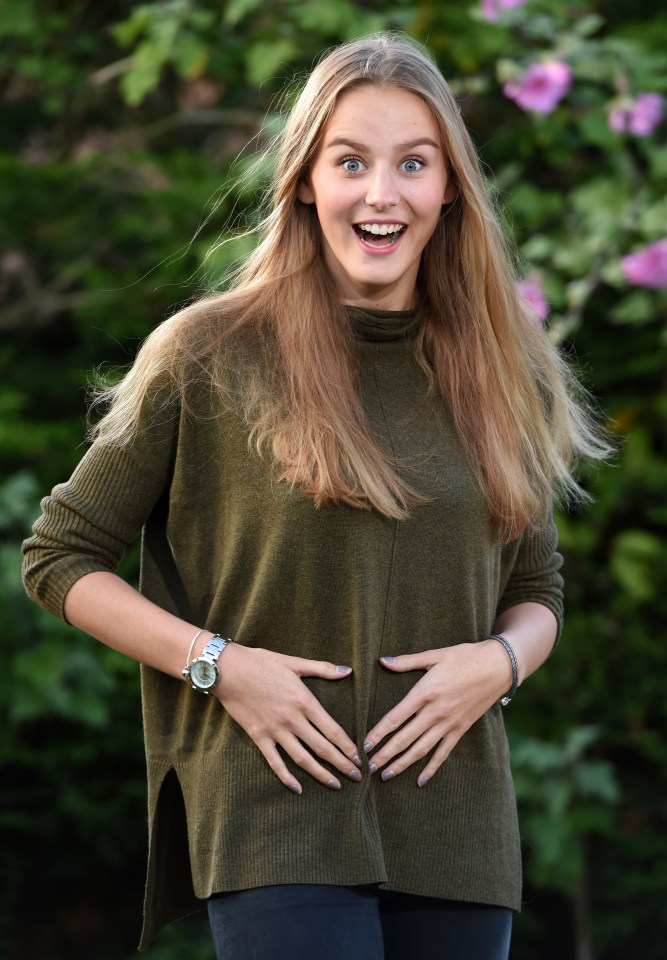  Shocked... Anna had no idea she was pregnant despite going full-term with 8lb baby Oliver