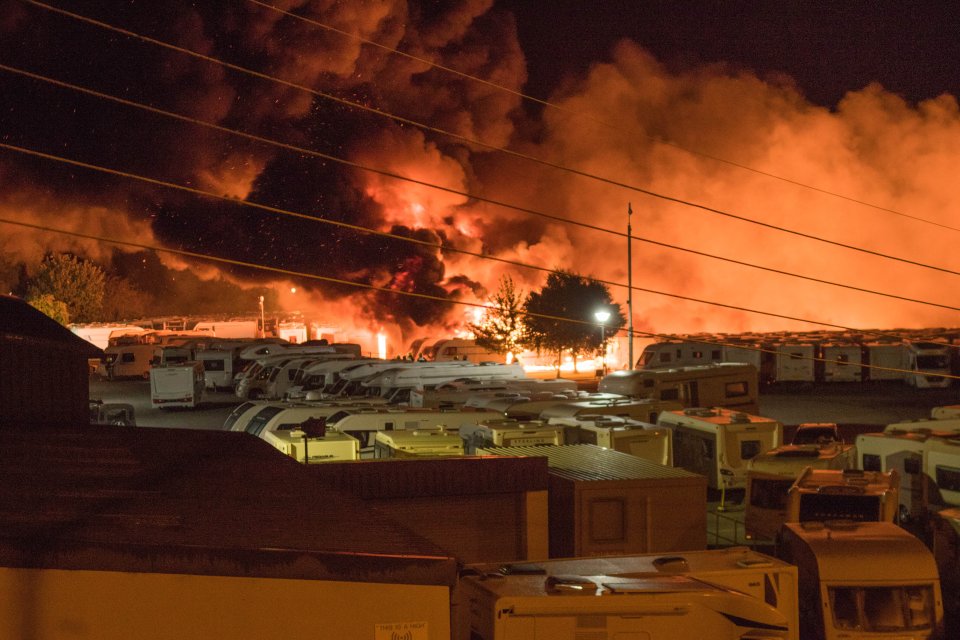  A fire ripped through a caravan dealership in the early hours of this morning