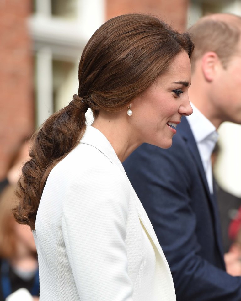 Kate received a warm welcome from the dozens of well-wishers who had gathered outside the centre