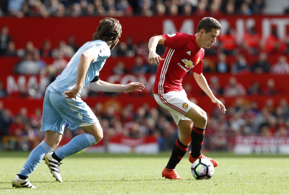  Ander Herrera was in dynamic in midfield again for Manchester United in the first half