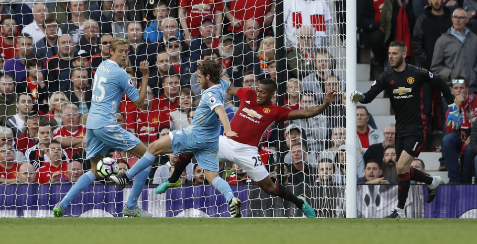 David de Gea was at fault as Joe Allen levelled the scores for Stoke against Manchester United at Old Trafford