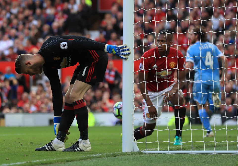  David De Gea left distraught as his blunder gifted Stoke their equaliser