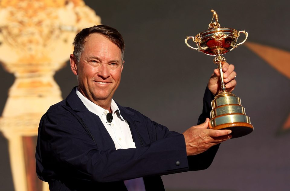  Davis Love finally gets his hands on the Ryder Cup