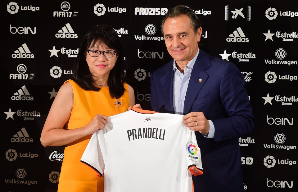  Cesare Prandelli lasted just ten games at Valencia, with the club really struggling