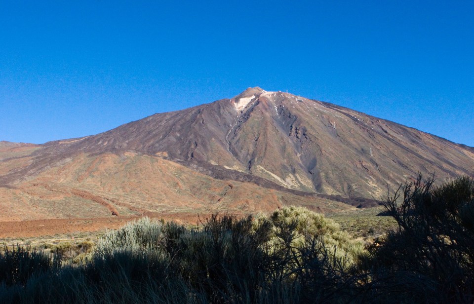  On Sunday nearly 100 microquakes were felt in towns in Tenerife near Mount Teide