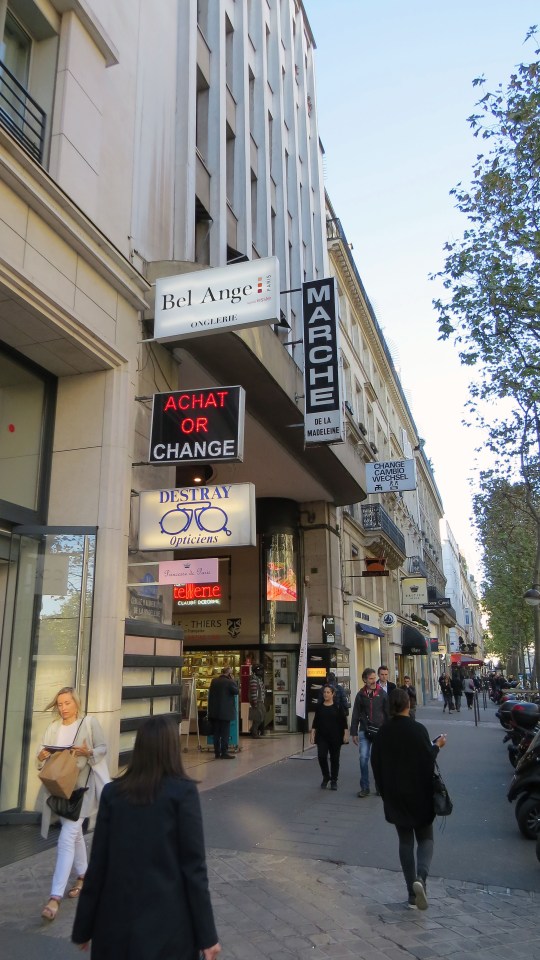  Caught red-handed ... CCTV footage from store in Marche De La Madeleine catches armed attackers fleeing the scene