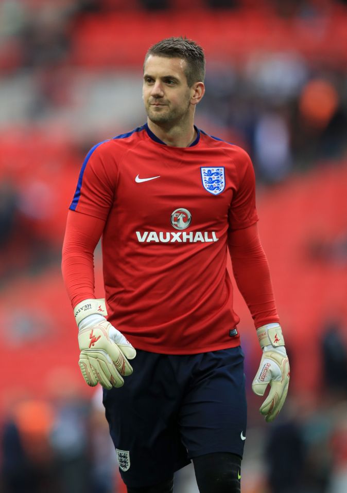  Tom Heaton withdrew from Gareth Southgate's first squad with a minor calf injury