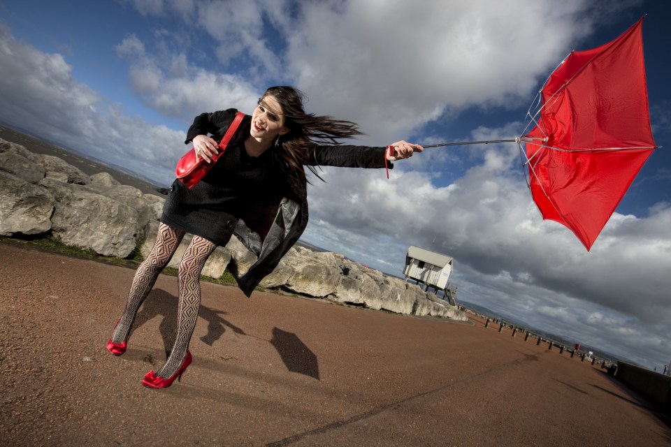  Arctic winds and gales could arrive on our shores by mid October