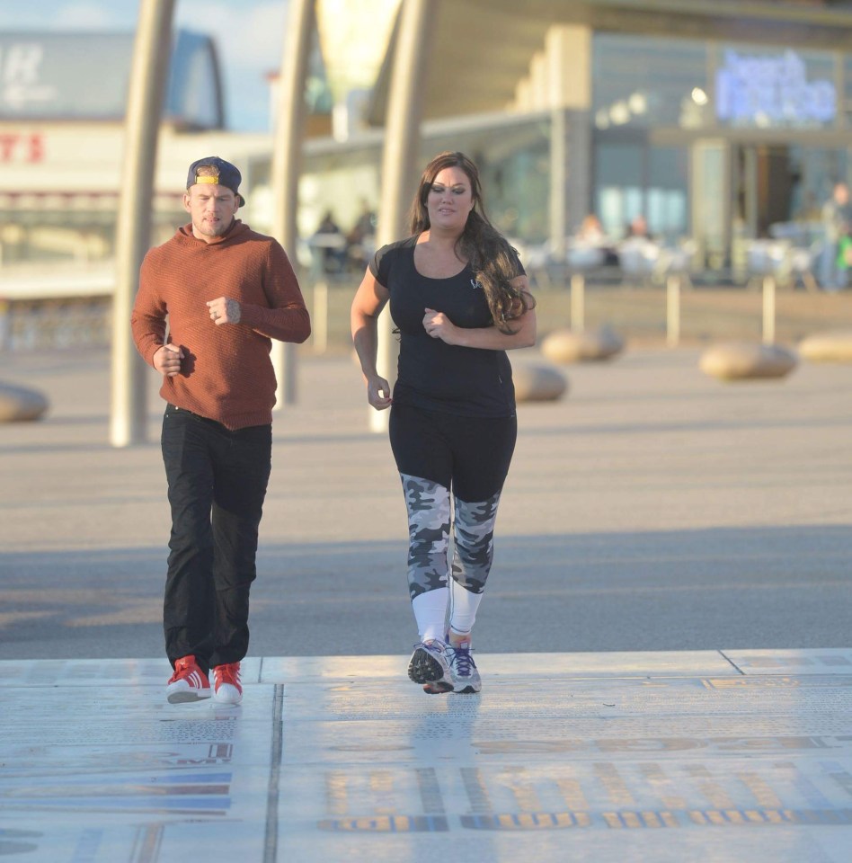  Lisa was out jogging with her boyfriend - trying to get in shape