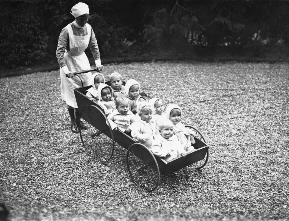 Ten-Seater Pram