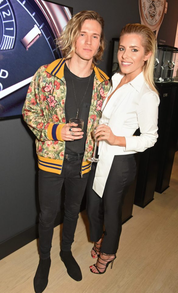  Mollie and Dougie looked chic at the bash