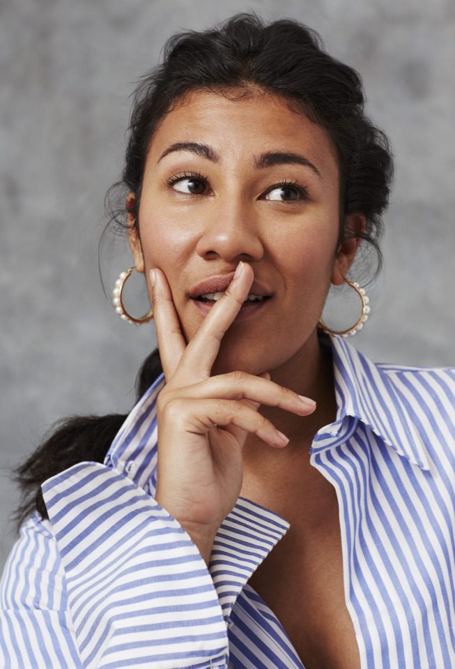  Oversized Oxford shirts and hooped earrings also feature