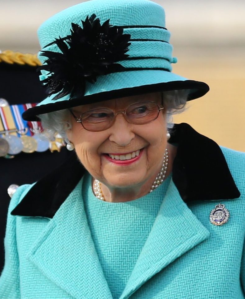  The Queen is now the world's longest living monarch