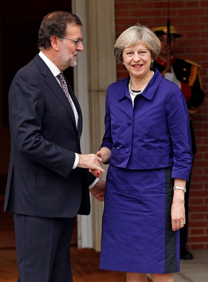  Theresa May greeted Spain's acting Prime Minister Mariano Rajoy at the Moncloa Palace in Madrid, Spain