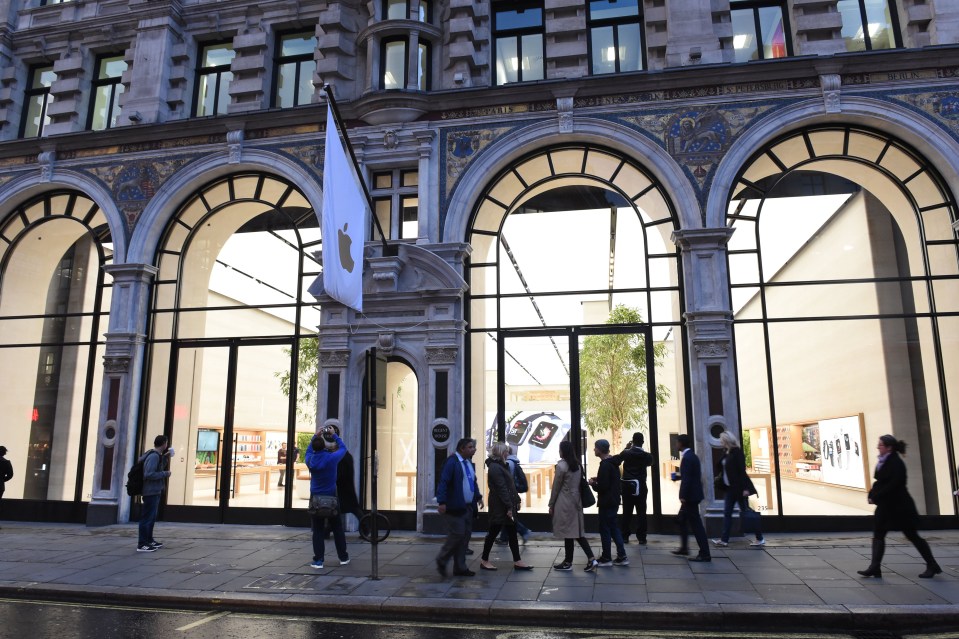  The Apple Store in Regent Street, which is where Londoners should go immediately if they want to upgrade their iPad