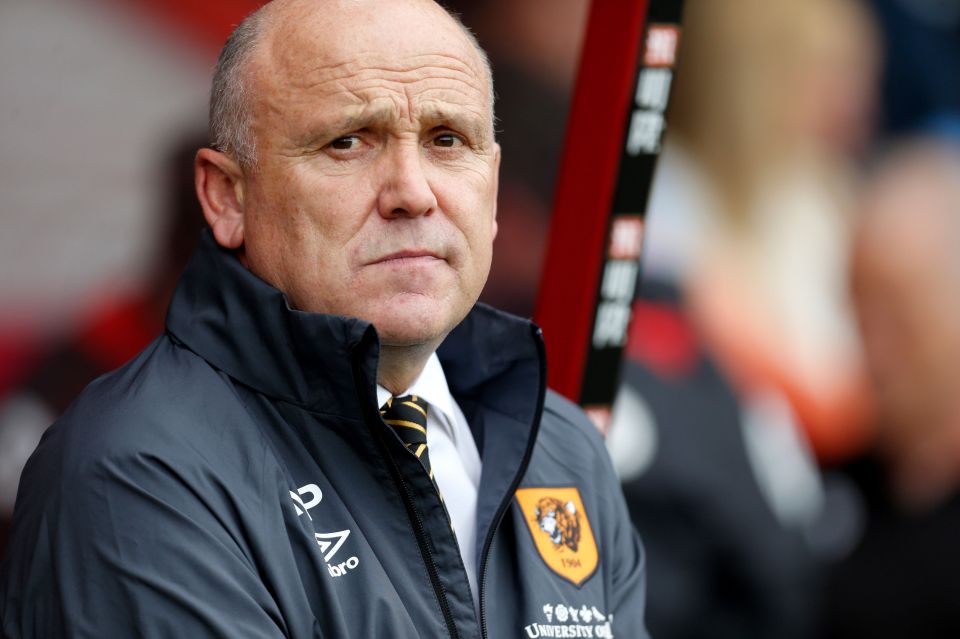  Hull suffered their third successive Premier League defeat