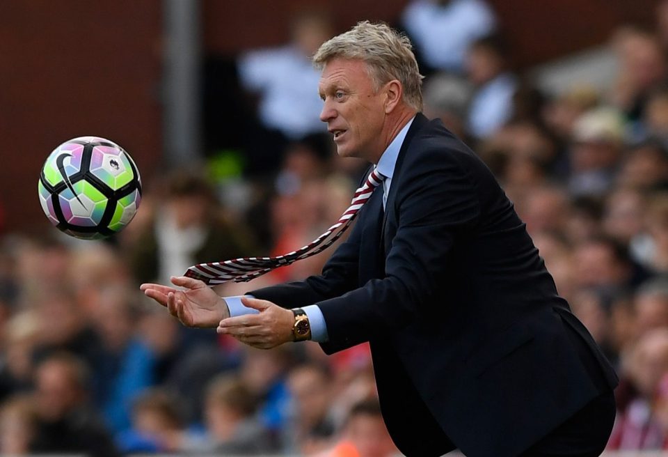  David Moyes is coming under intense pressure as Sunderland continue to struggle in the Premier League