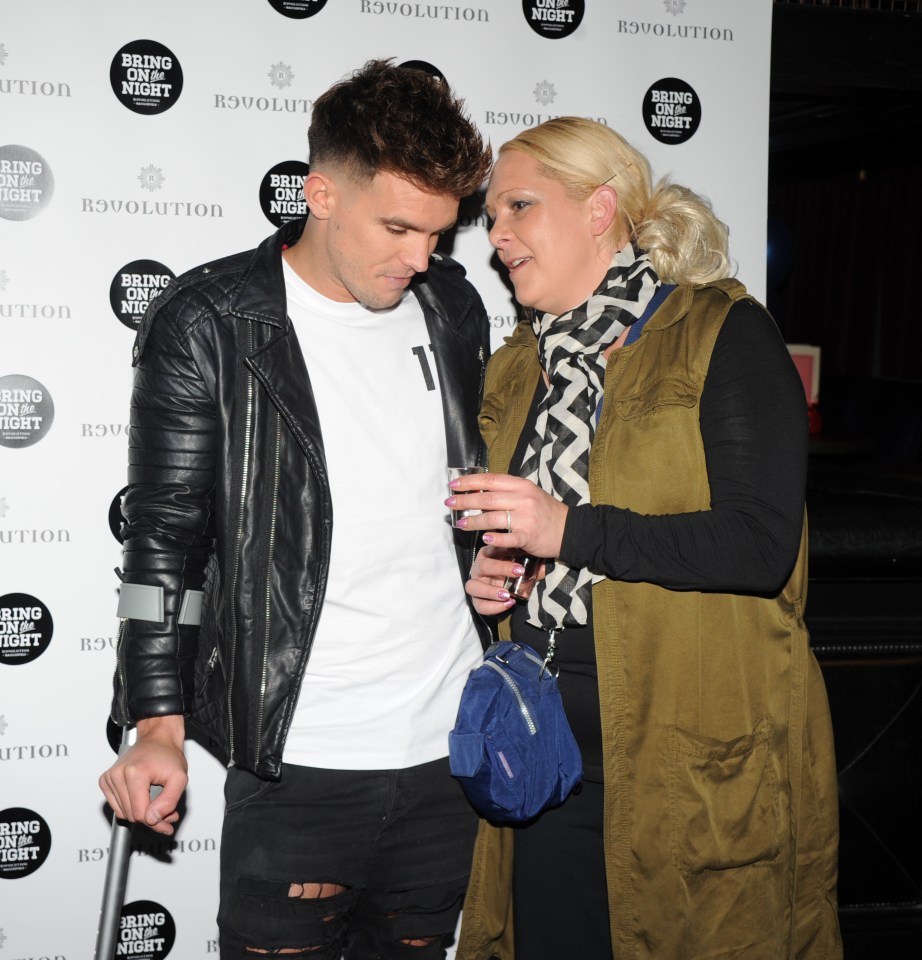  The Geordie Shore star was deep in conversation with one blonde