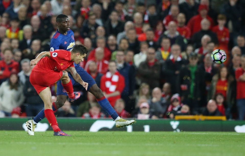  Philippe Coutinho unleashes a screamer against Liverpool - but David de Gea claws it away