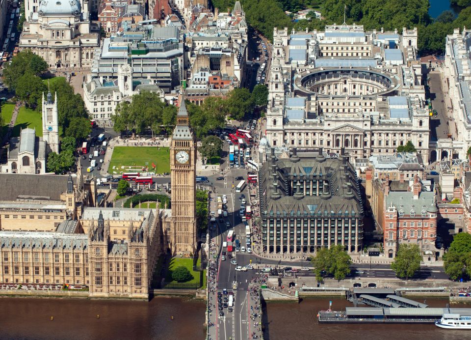  The Palace of Westminster and Westminster Abbey are both listed as World Heritage Sites