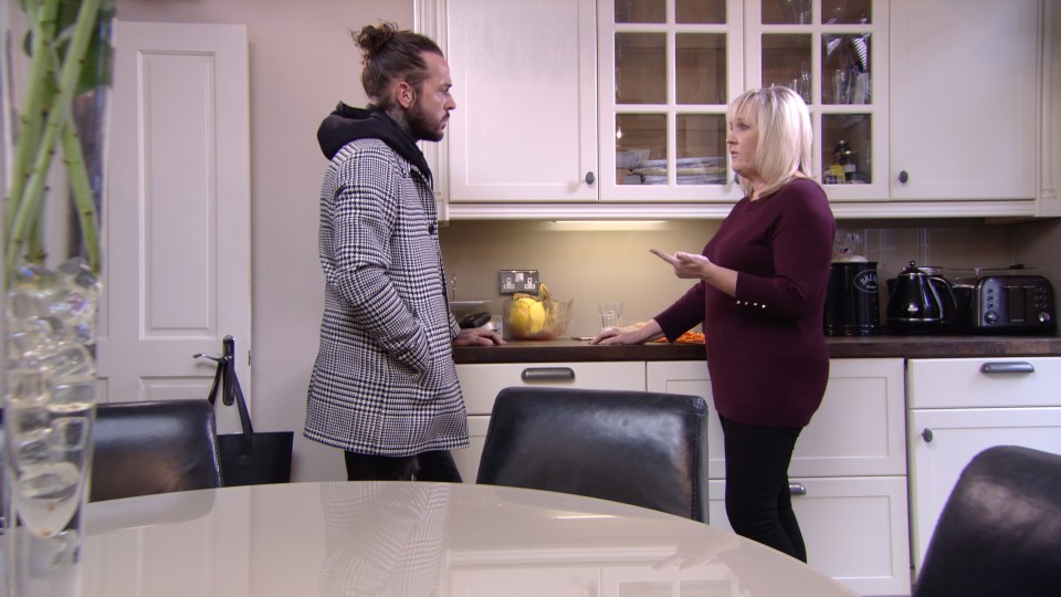 Pete also confronts Megan's mum