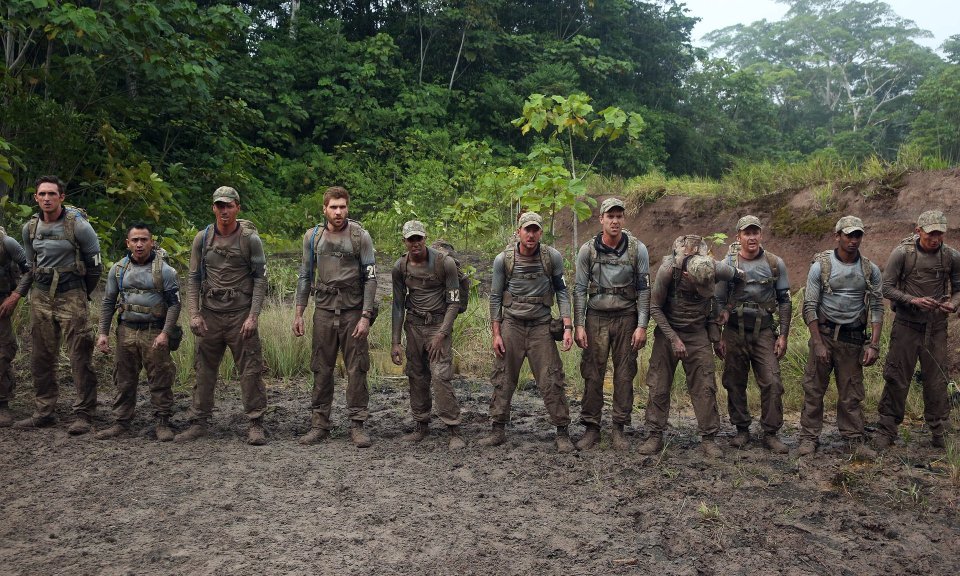  Efrem pictured with the rest of the cast