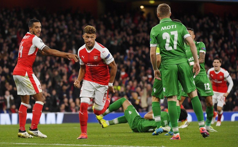  Oxlade-Chamberlain made it three just after half time