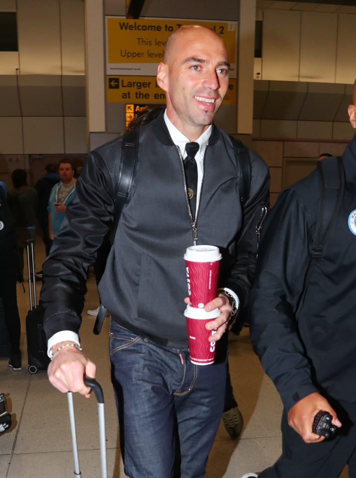 Willy Caballero can't stop smiling on his return to Manchester