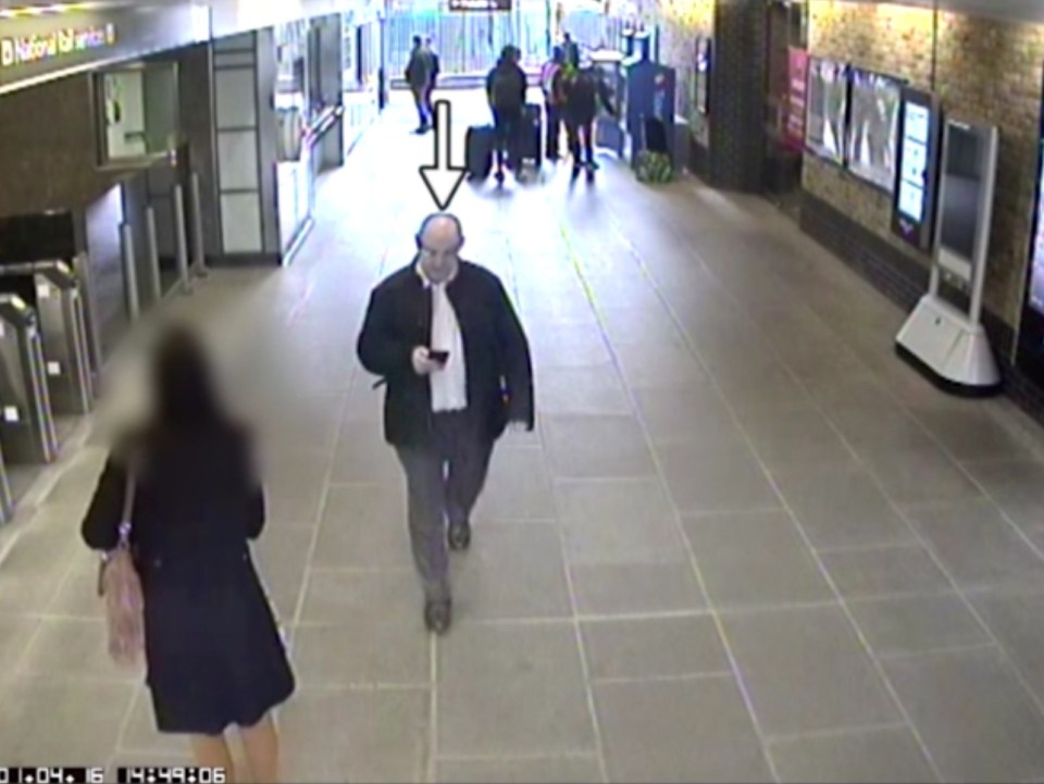  Gordon Semple exiting Blackfriars station, London, before meeting Stefano Brizzi who may have cooked and eaten parts of the police officer after strangling him at his flat,