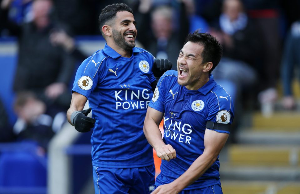  Shinji Okazaki had an unusual goal celebration with Riyad Mahrez at the King Power